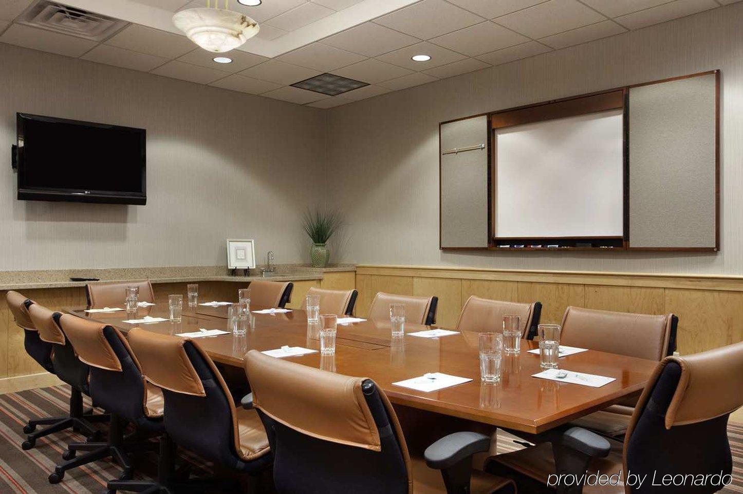 Embassy Suites By Hilton Orlando Airport Kinh doanh bức ảnh