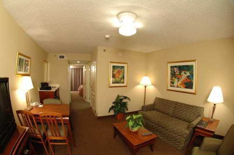 Embassy Suites By Hilton Orlando Airport Phòng bức ảnh